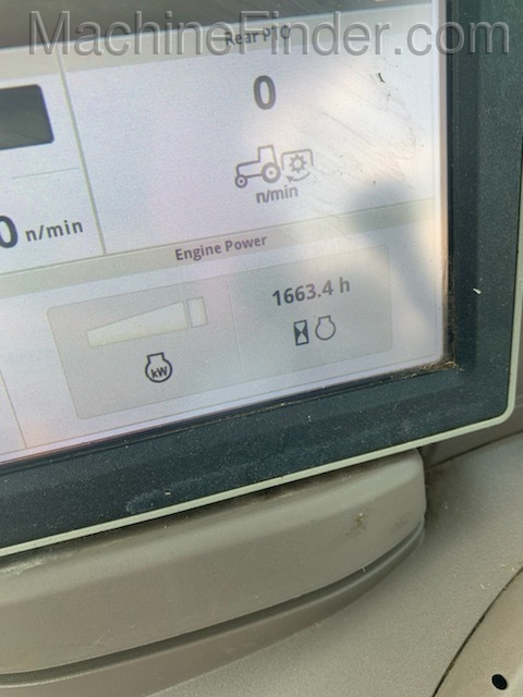 2017 John Deere 6145R Image 5