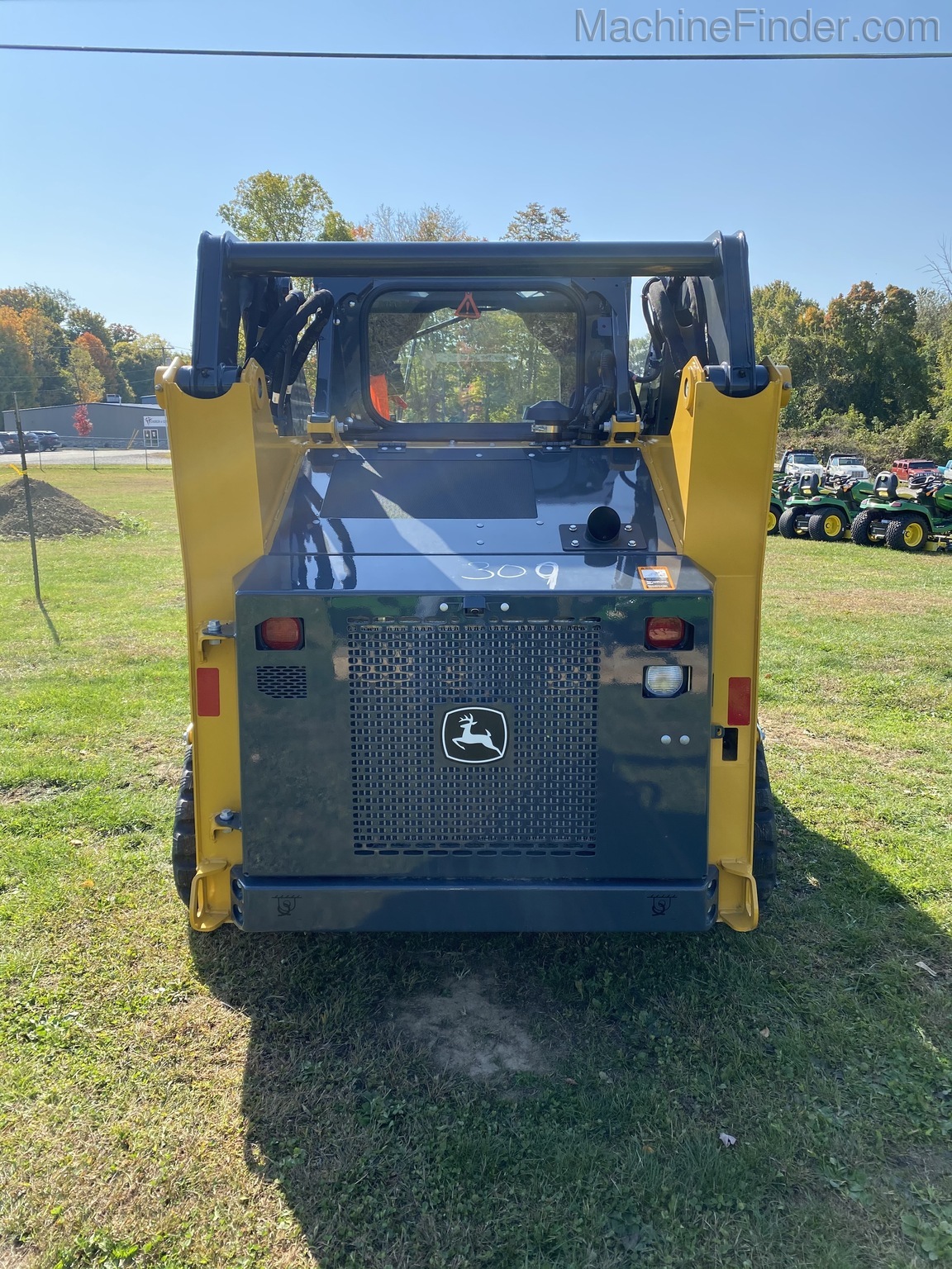 2020 John Deere 317G Image 5