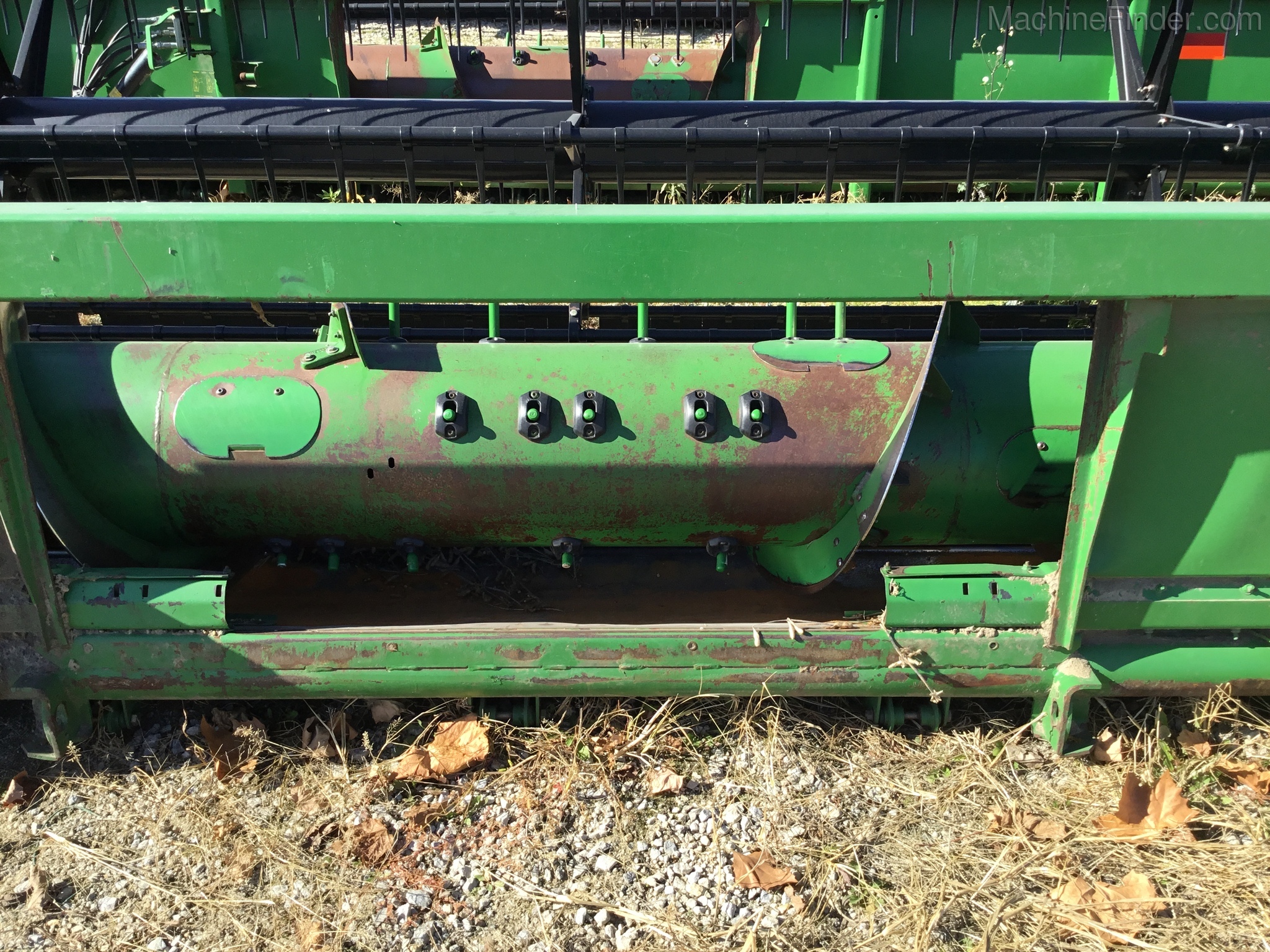 2004 John Deere 630F Image 4