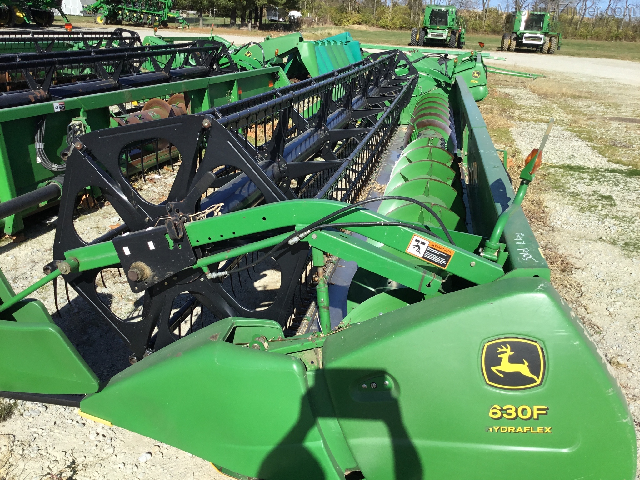 2004 John Deere 630F Image 2