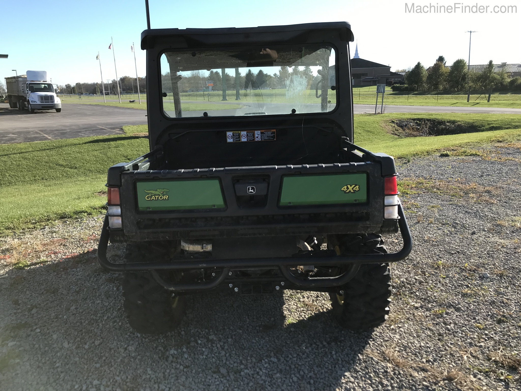 2019 John Deere XUV 835M Image 2