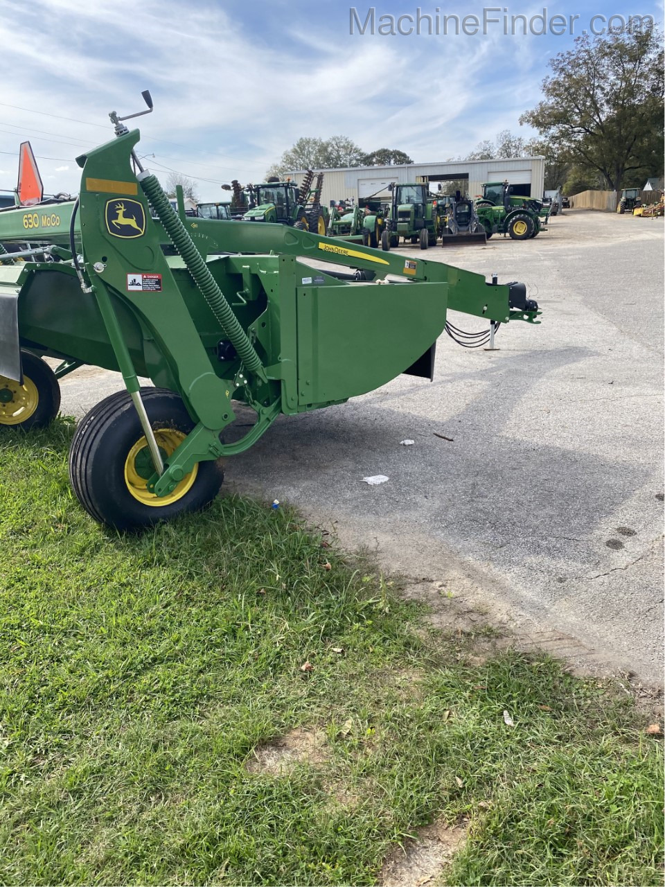 2019 John Deere 630 Image 2