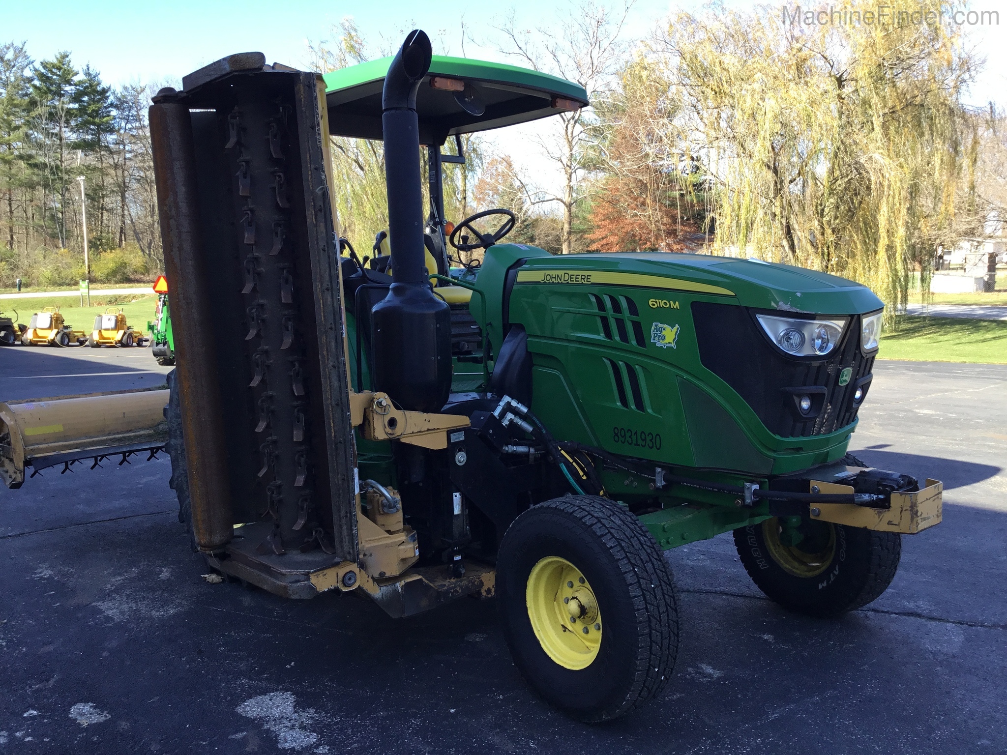 2016 John Deere 6110M Image 10