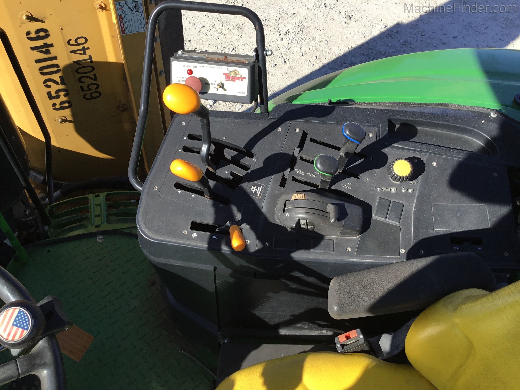 2016 John Deere 6110M Image 22