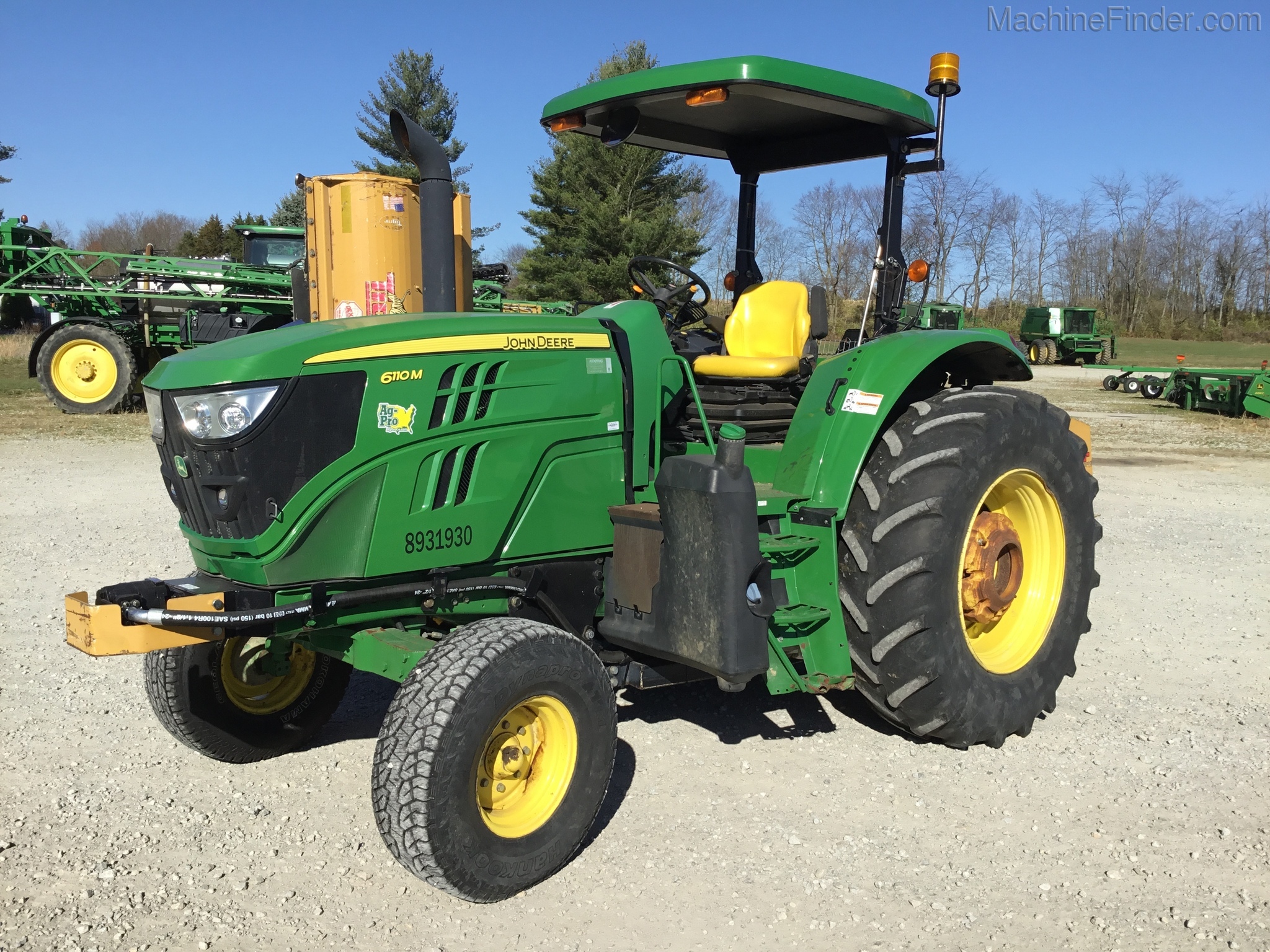 2016 John Deere 6110M Image 6