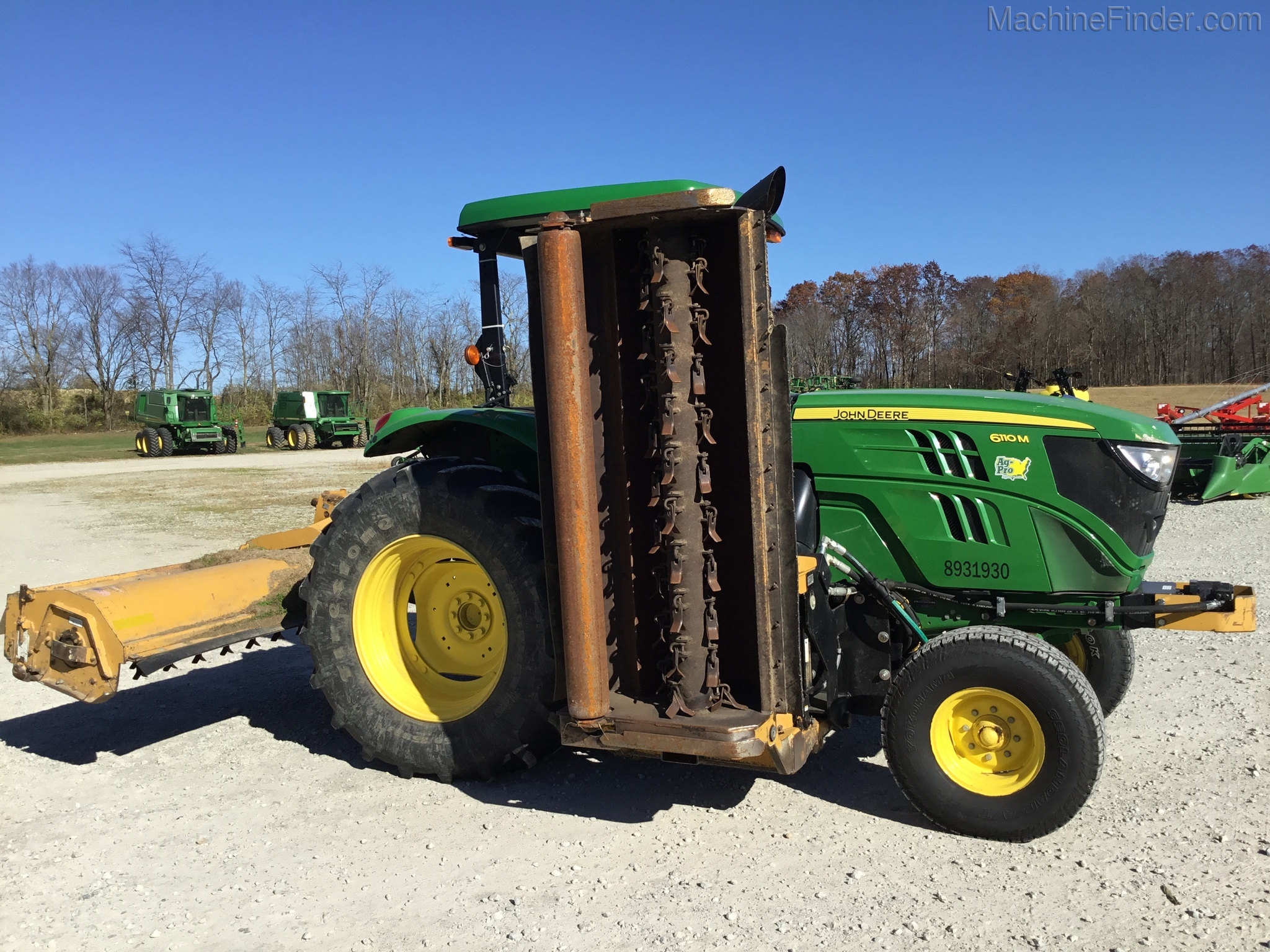 2016 John Deere 6110M Image 34
