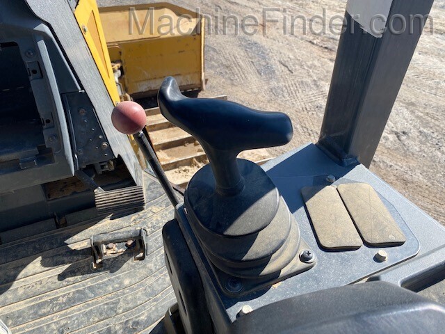 2017 John Deere 450K Image 11