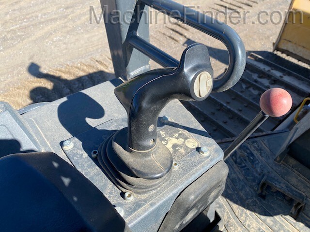 2017 John Deere 450K Image 10