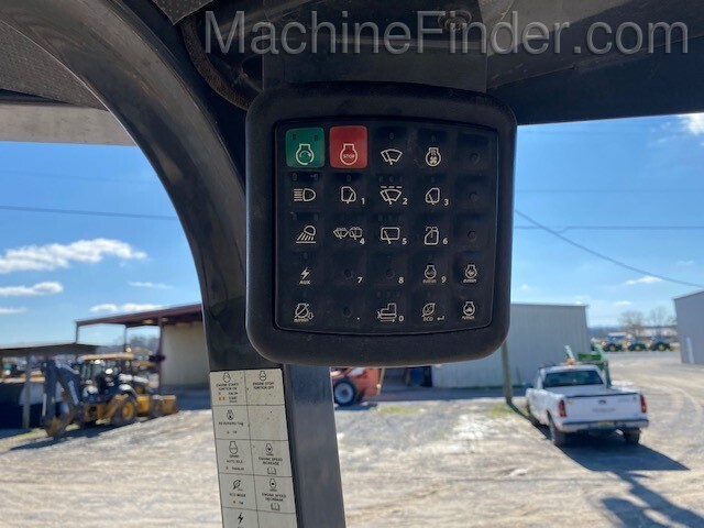 2017 John Deere 450K Image 9