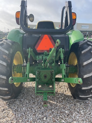 2015 John Deere 5045E Image 6
