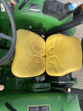 2015 John Deere 5045E Image 8