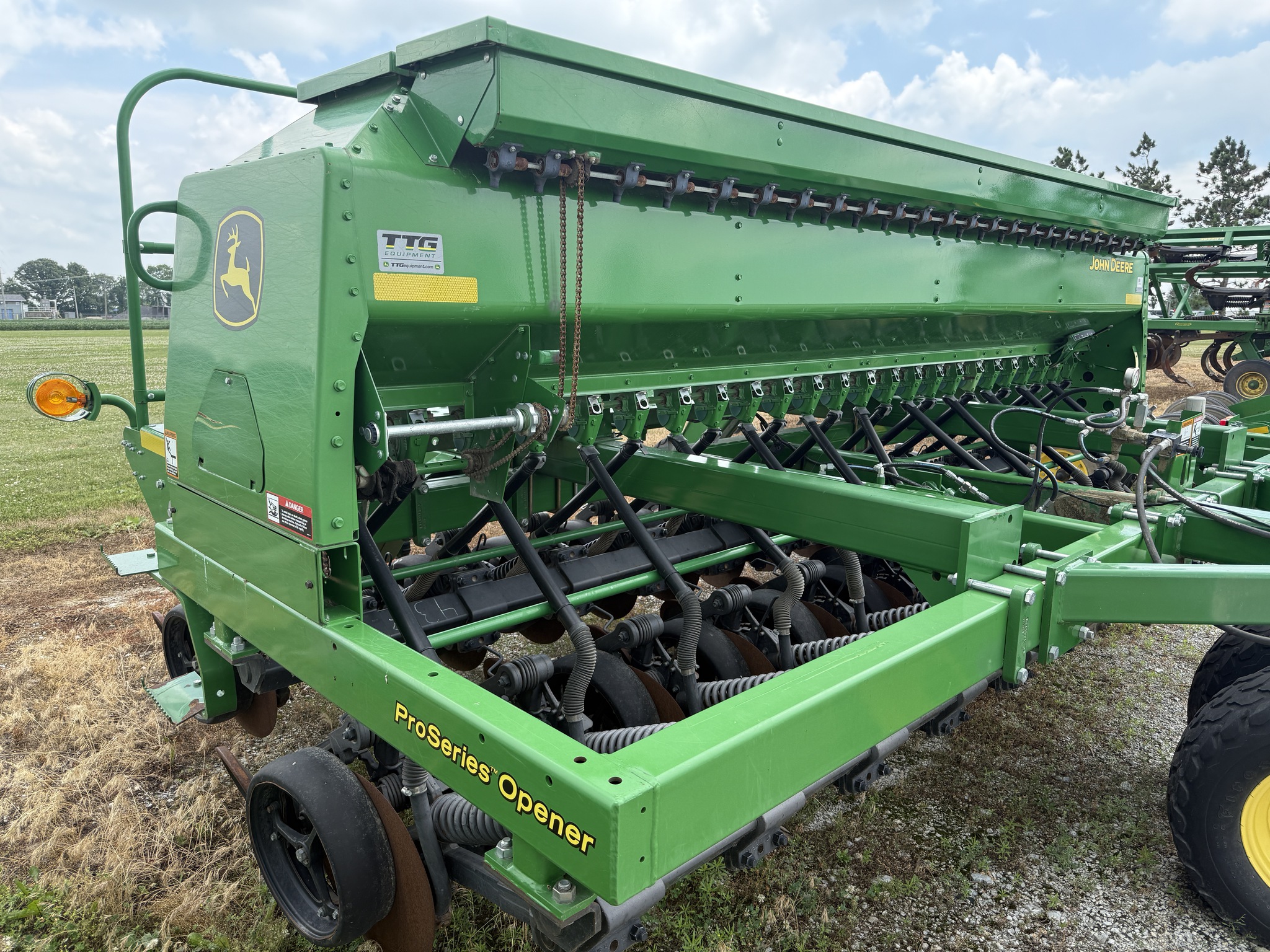 2020 John Deere 1590 Image 3