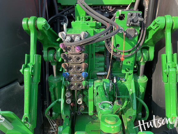 Photo of 2021 John Deere 8RX 370