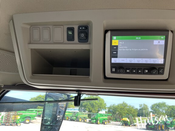 Photo of 2021 John Deere 8RX 370