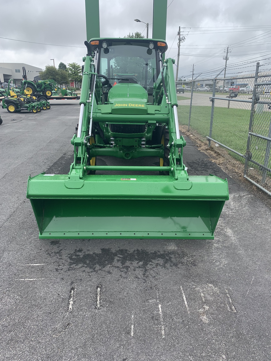 2024 John Deere 5075E Image 4