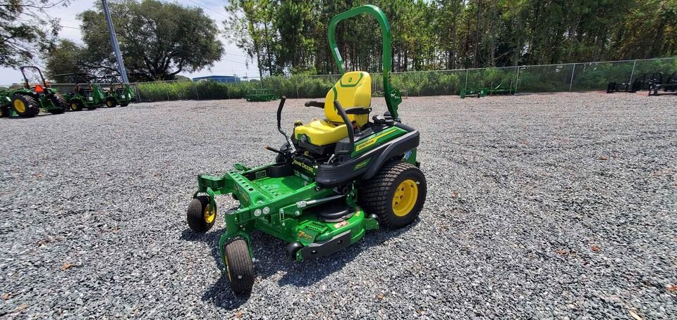 2023 John Deere Z920M Image 2