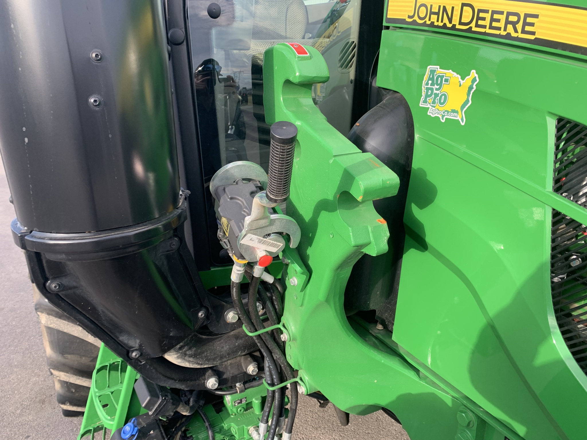 2023 John Deere 6120M Image 7