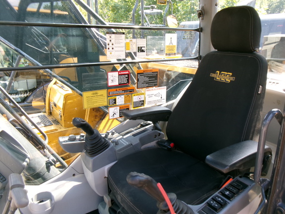 2024 John Deere 210P