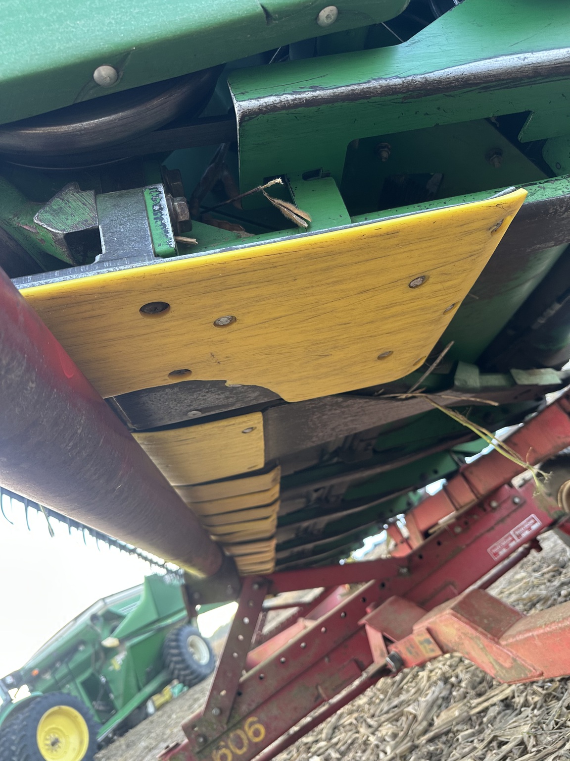 2004 John Deere 625F Image 7