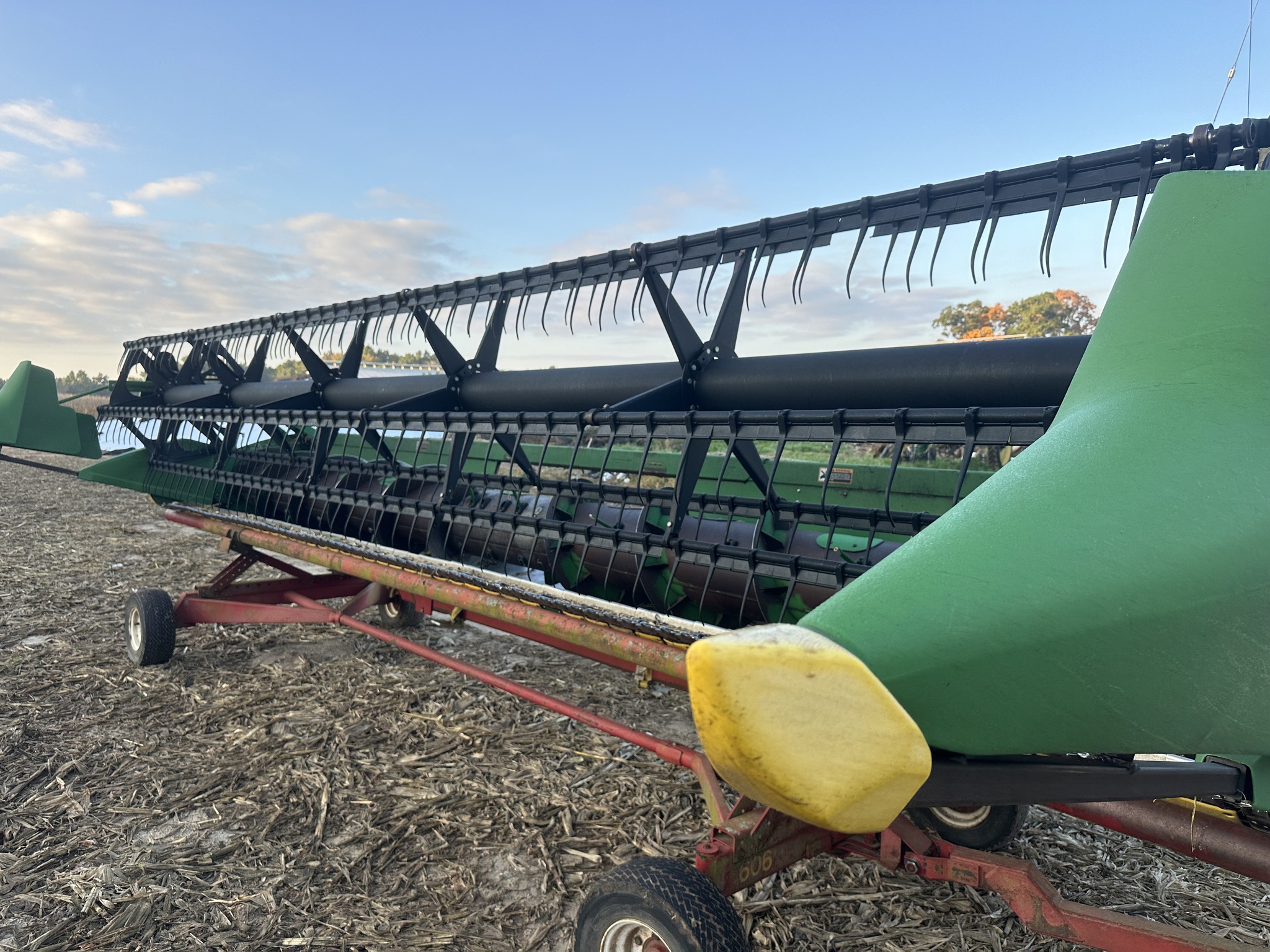 2004 John Deere 625F Image 5