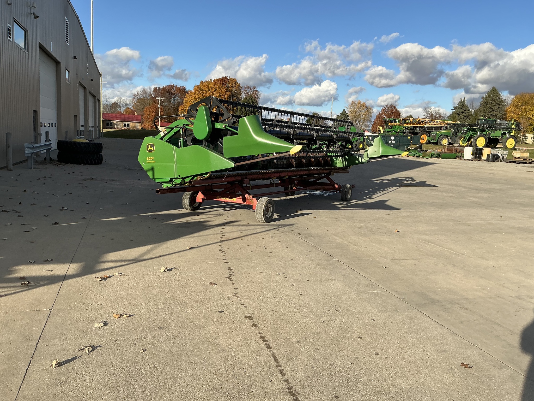 2004 John Deere 625F Image 3