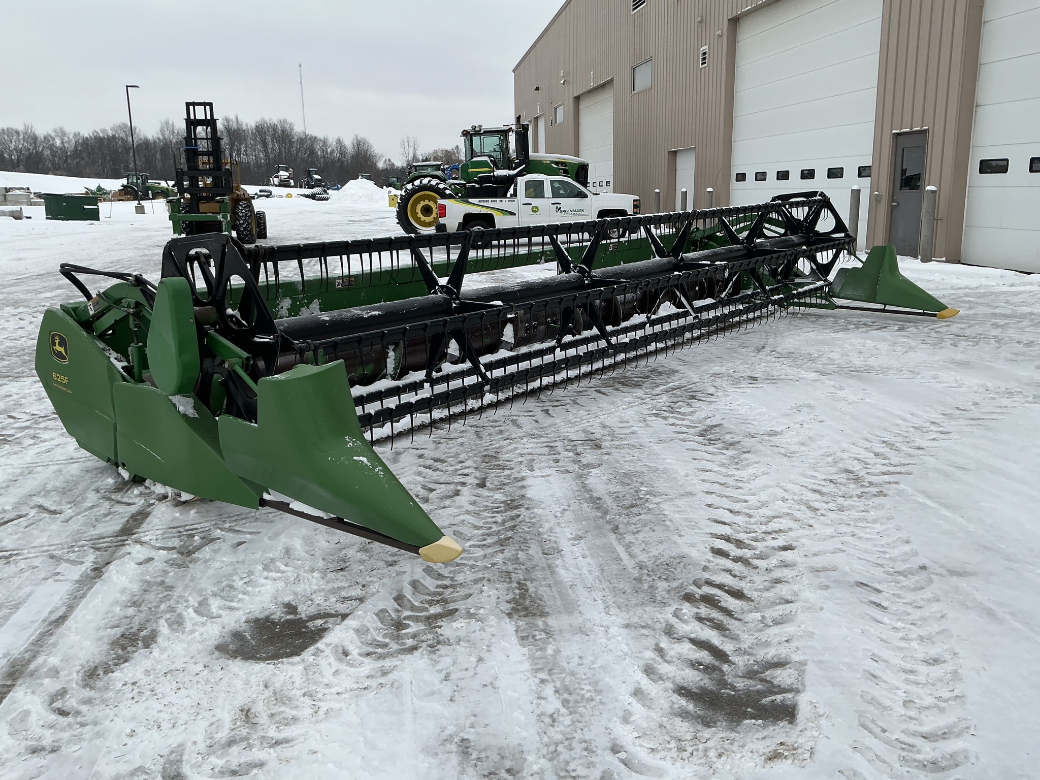 2004 John Deere 625F Image 9