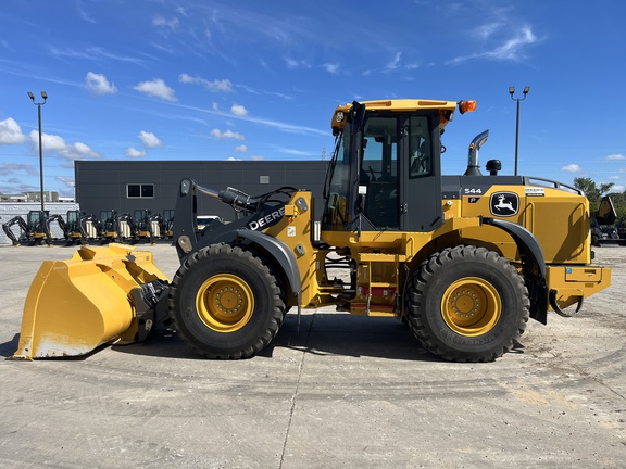 2024 John Deere 544 P
