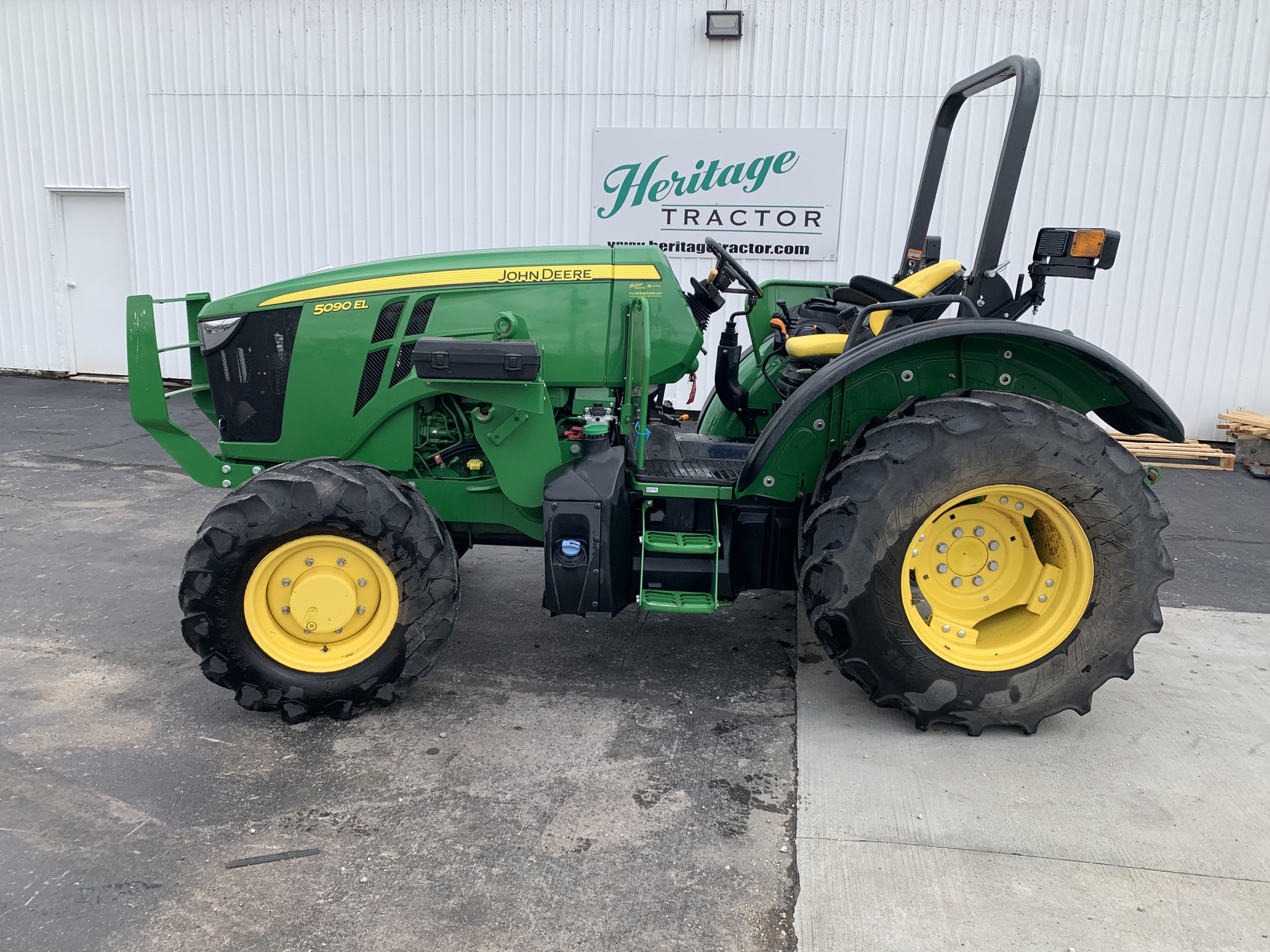  2020 John Deere 5090EL at Heritage Tractor in Lamar, MO