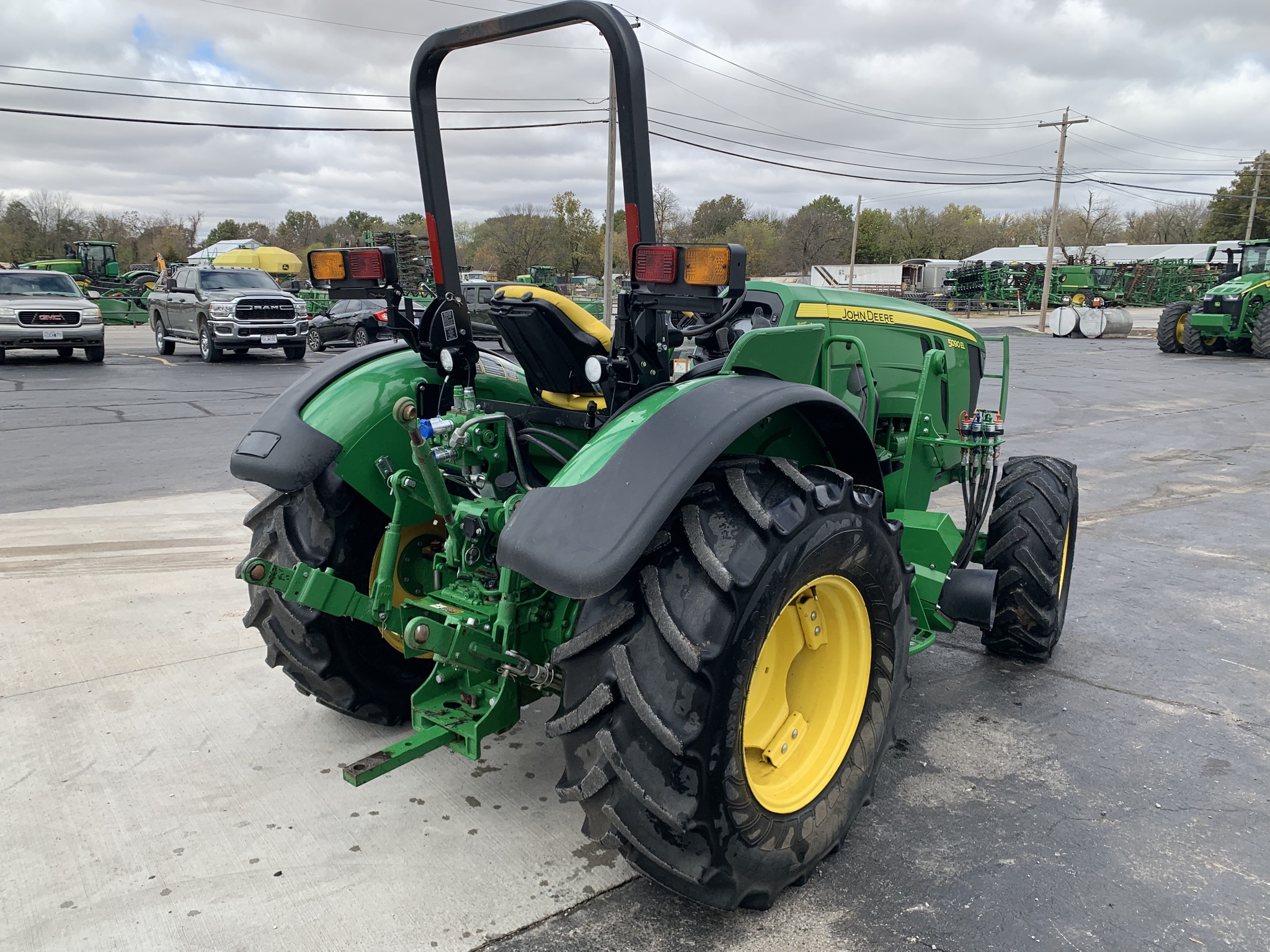  2020 John Deere 5090EL at Heritage Tractor in Lamar, MO