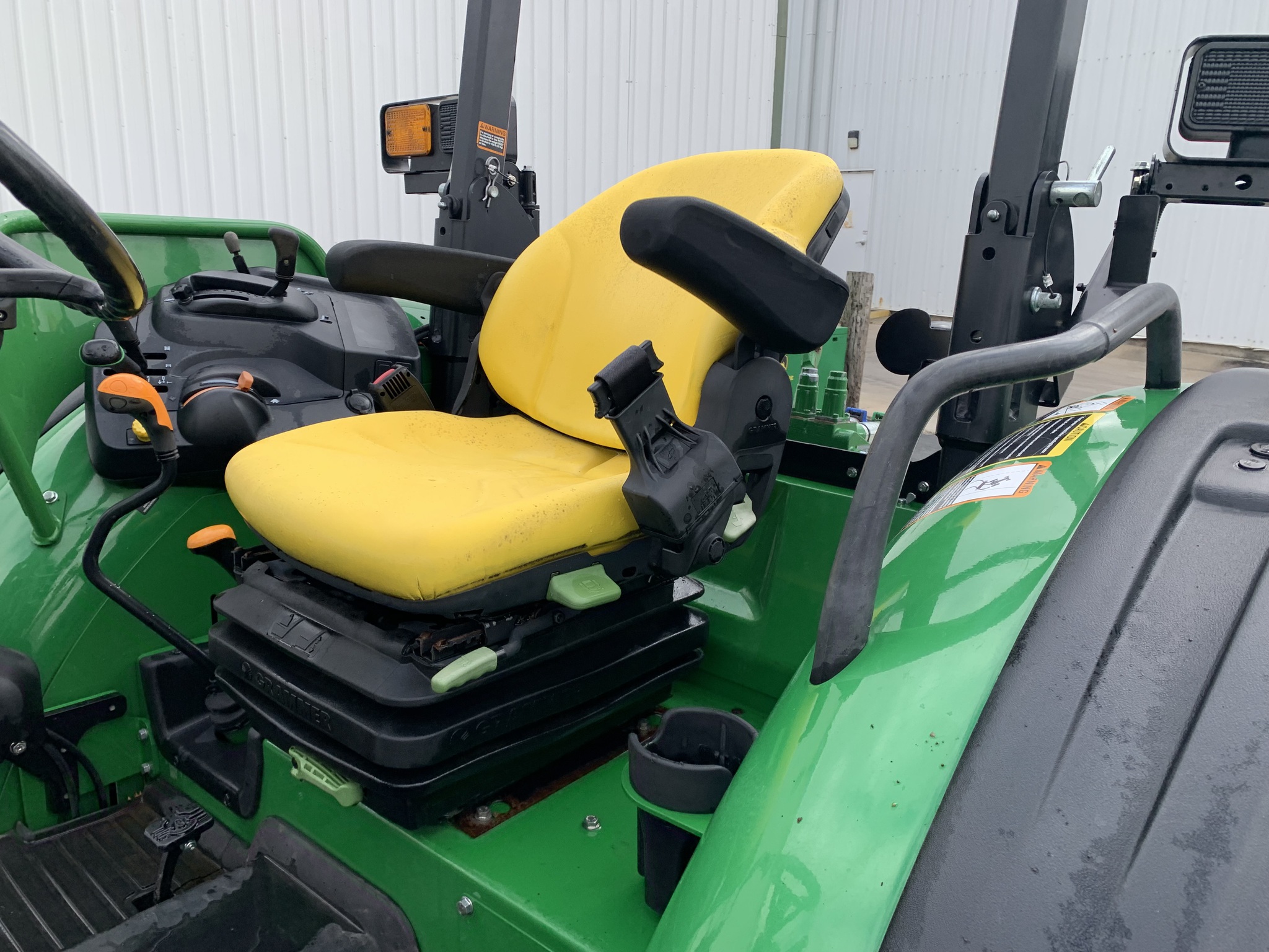  2020 John Deere 5090EL at Heritage Tractor in Lamar, MO