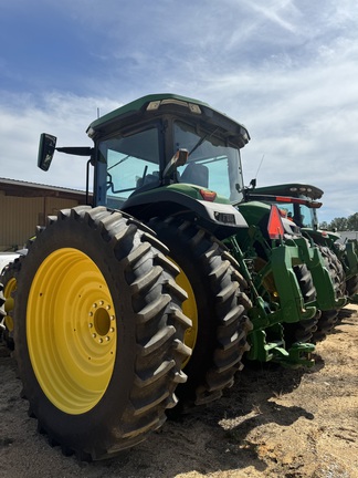 2023 John Deere 8R 310 Photo 4