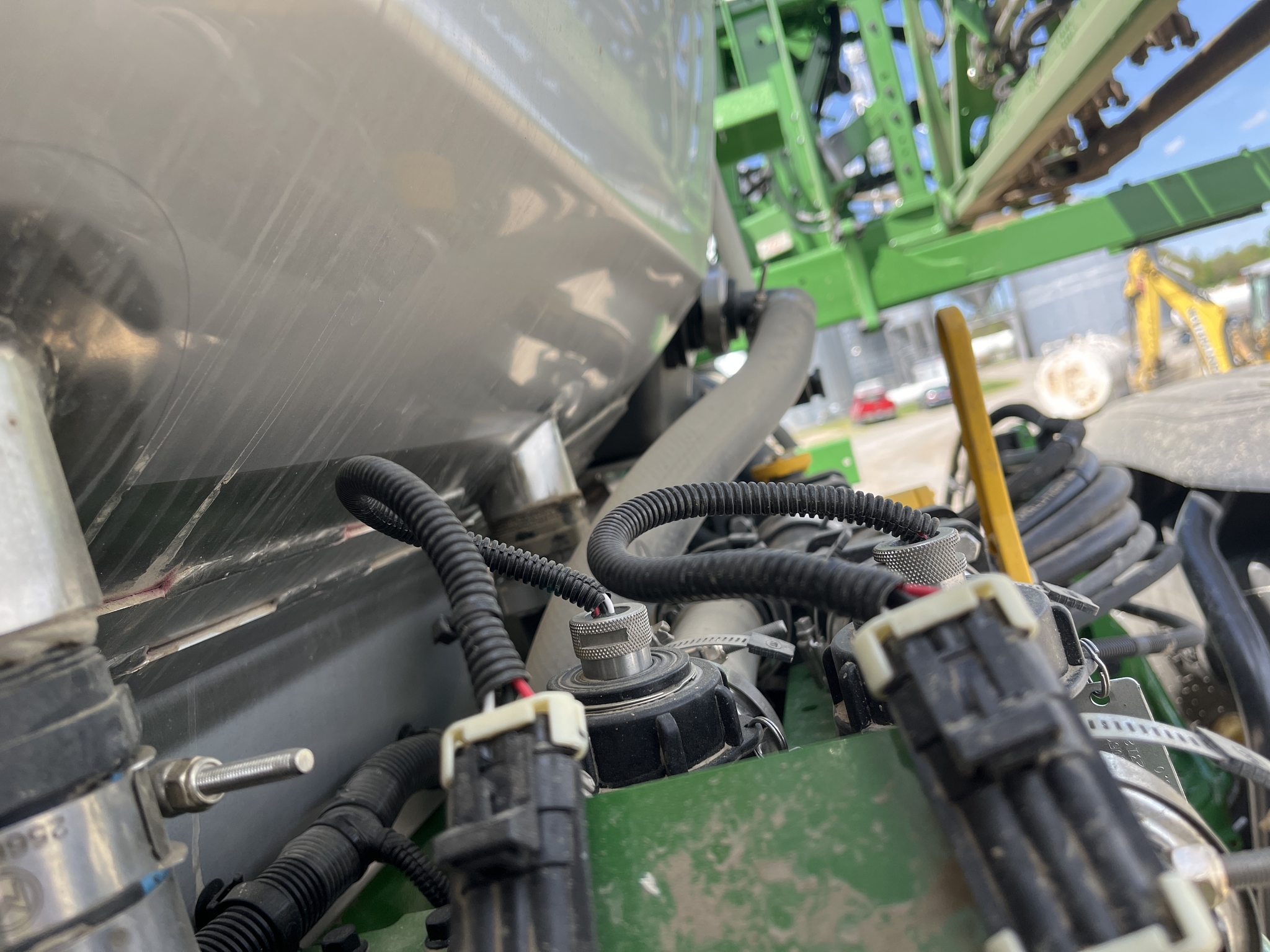 Used 2024 John Deere 410R Self Propelled Sprayers at Koenig Equipment in Greensburg, IN - PhotoXL15