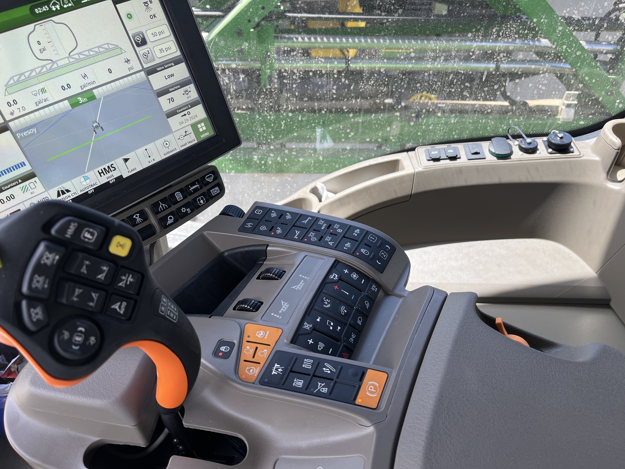 Used 2024 John Deere 410R Self Propelled Sprayers at Koenig Equipment in Greensburg, IN - PhotoXL6