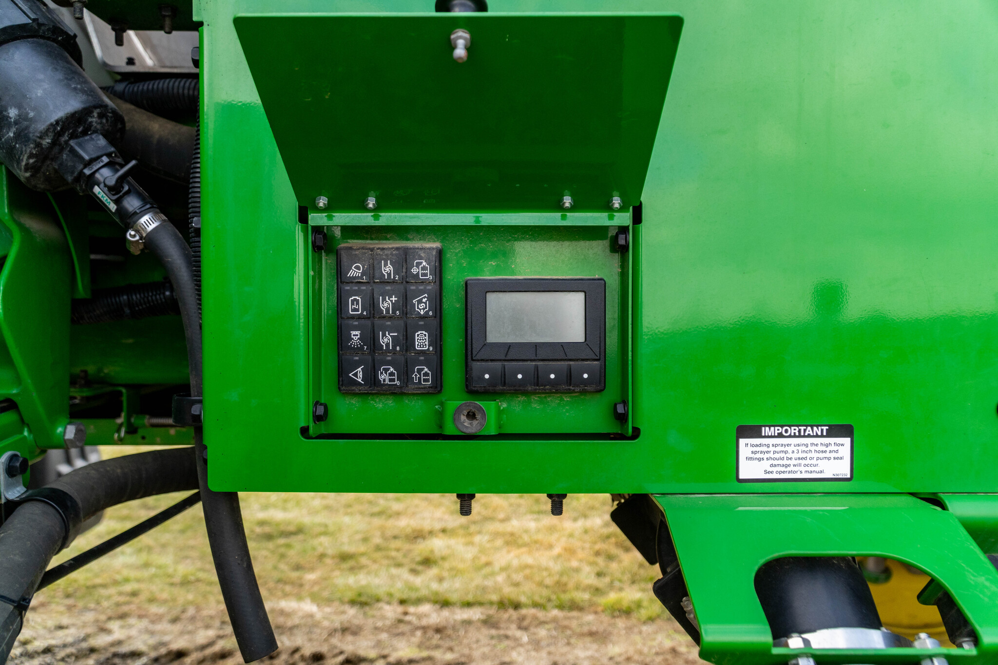 Used 2024 John Deere 410R Self Propelled Sprayers at Koenig Equipment in Greensburg, IN - PhotoXL17