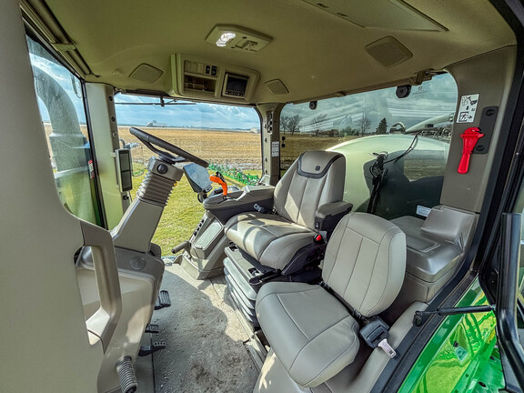 Used 2024 John Deere 410R Self Propelled Sprayers at Koenig Equipment in Greensburg, IN - Photo36