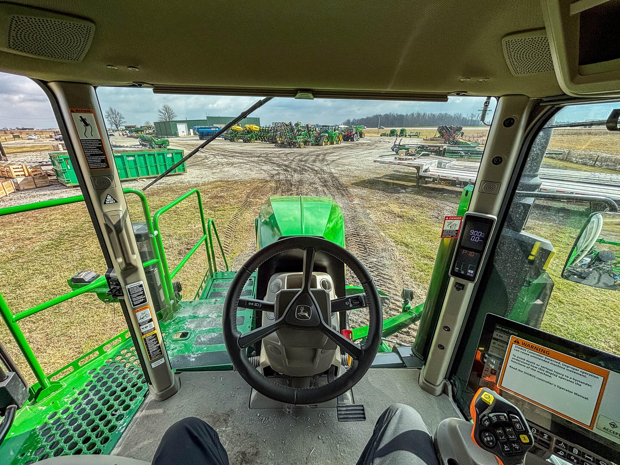 Used 2024 John Deere 410R Self Propelled Sprayers at Koenig Equipment in Greensburg, IN - PhotoXL37