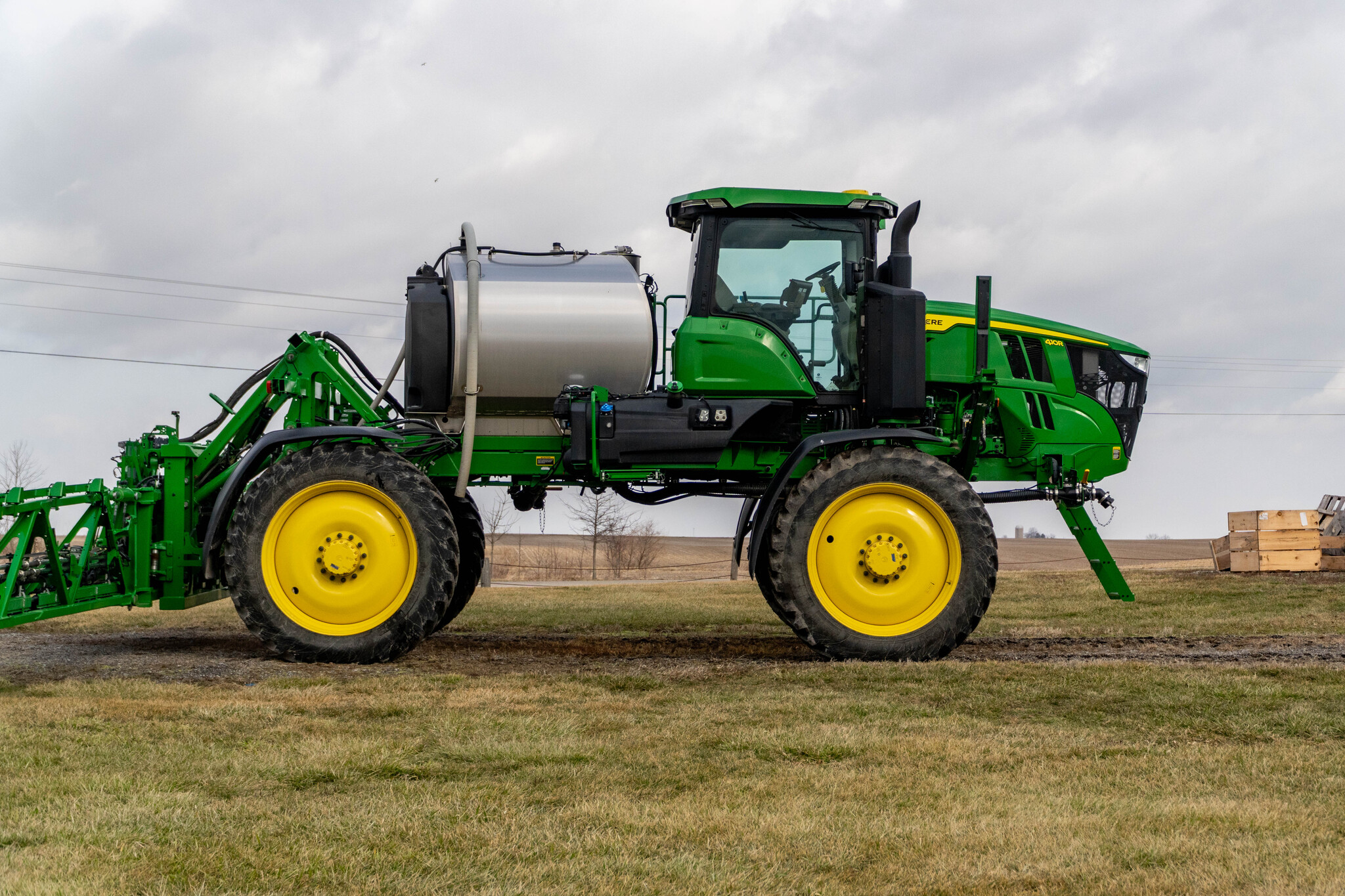 Used 2024 John Deere 410R Self Propelled Sprayers at Koenig Equipment in Greensburg, IN - PhotoXL5