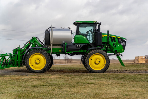 Used 2024 John Deere 410R Self Propelled Sprayers at Koenig Equipment in Greensburg, IN - Photo5