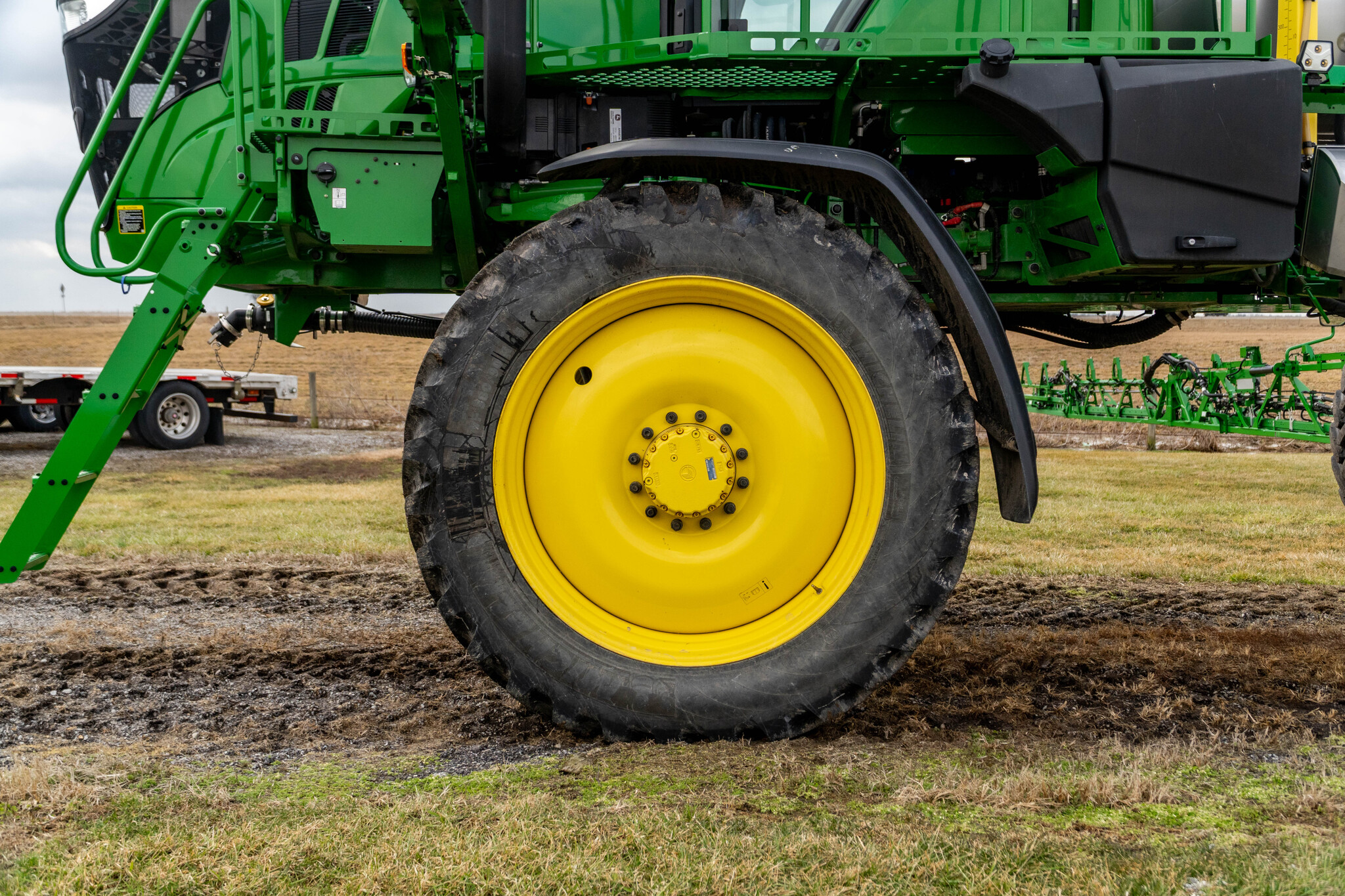 Used 2024 John Deere 410R Self Propelled Sprayers at Koenig Equipment in Greensburg, IN - PhotoXL8