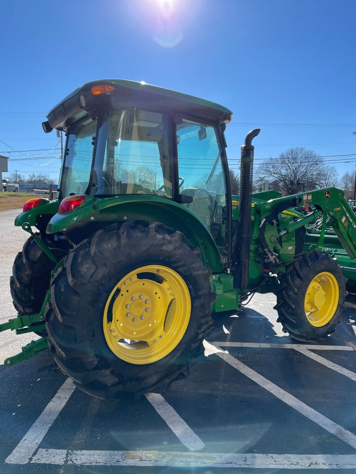 2017 John Deere 5100E Image 6
