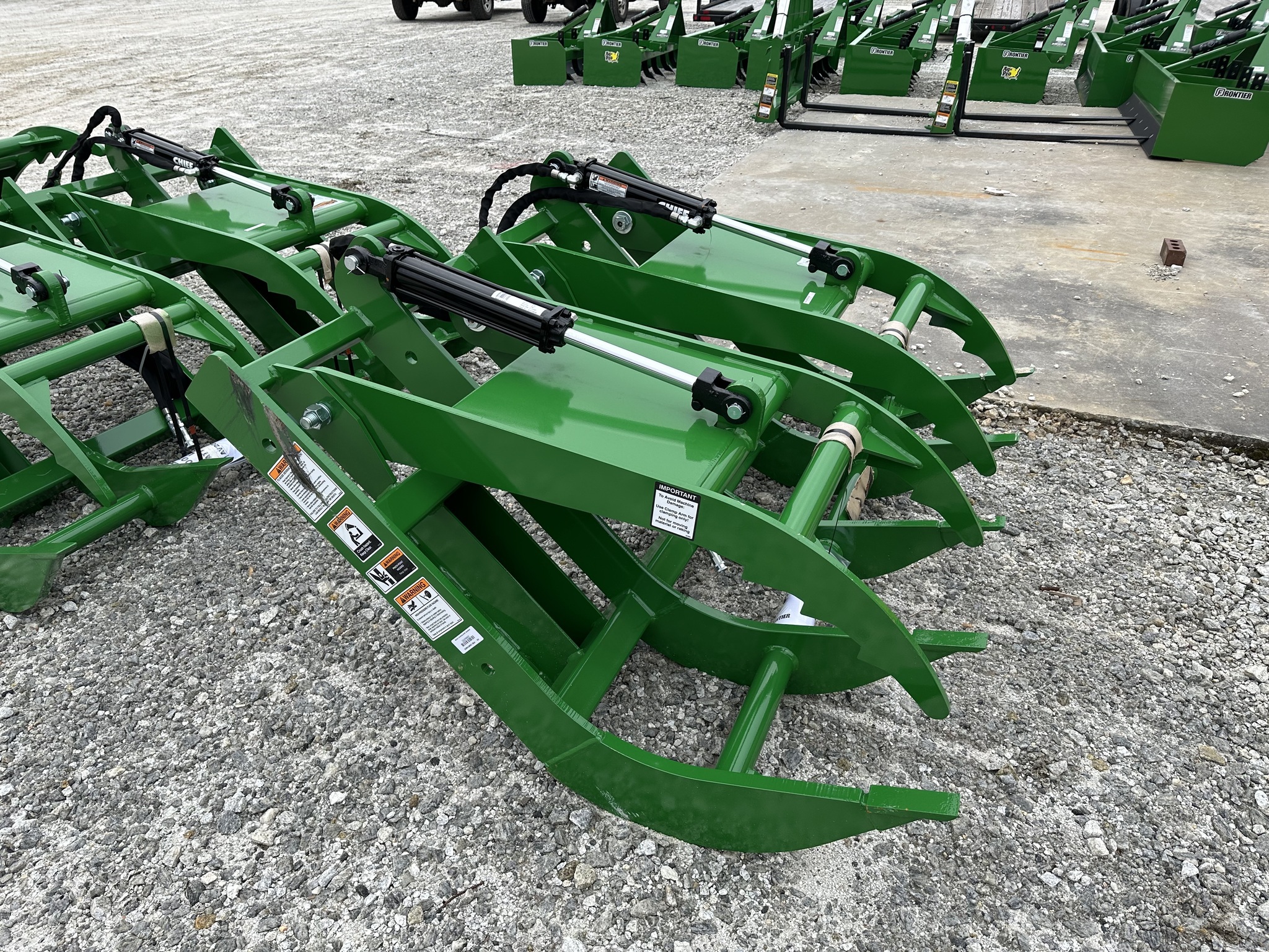 2022 Frontier AV20E Image 2