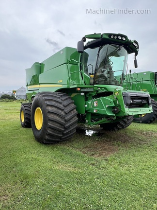 2023 John Deere S780 | Combines | MachineFinder