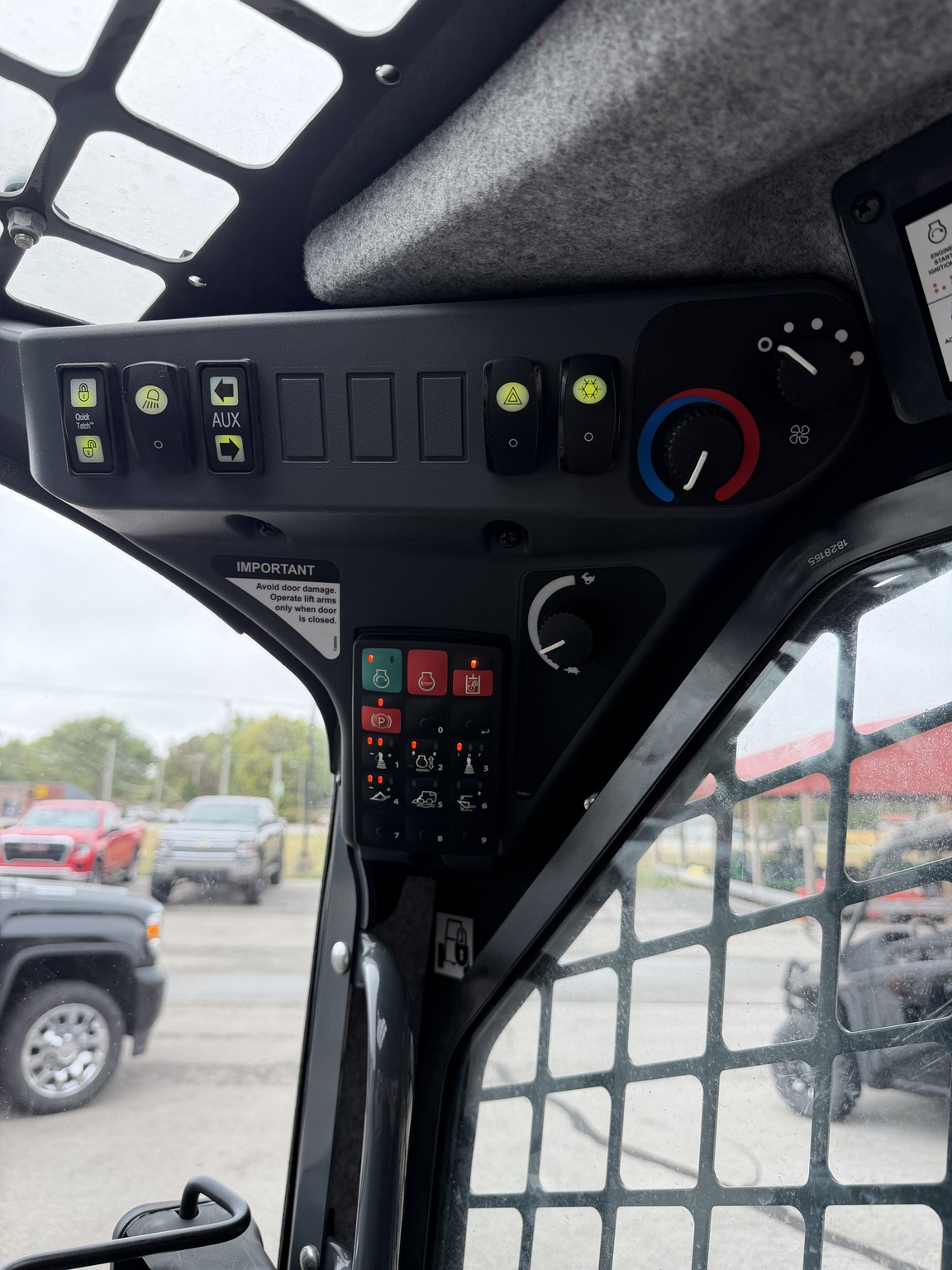 2023 John Deere 324G Image 13