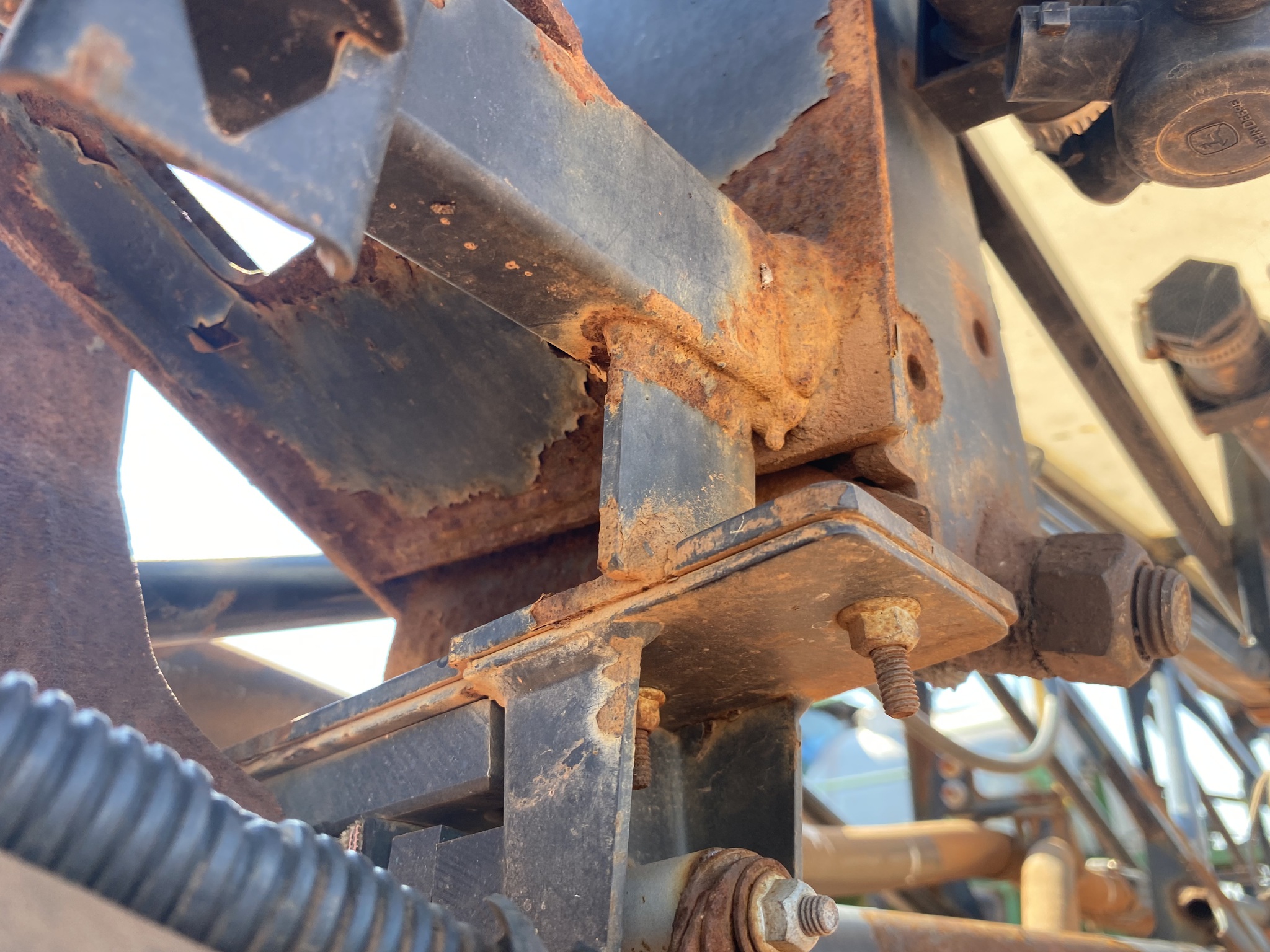 2011 John Deere 4730 Image 21