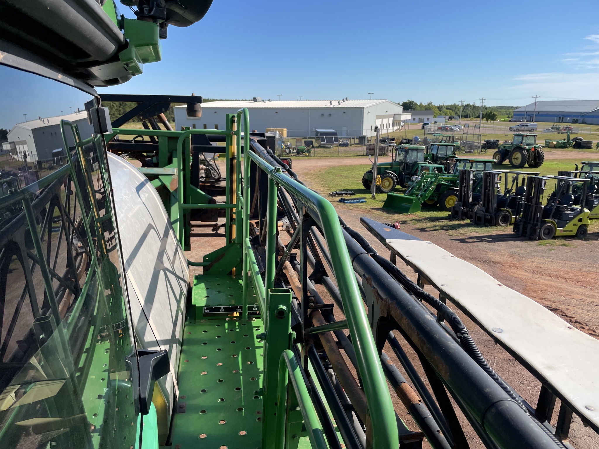 2011 John Deere 4730 Image 20