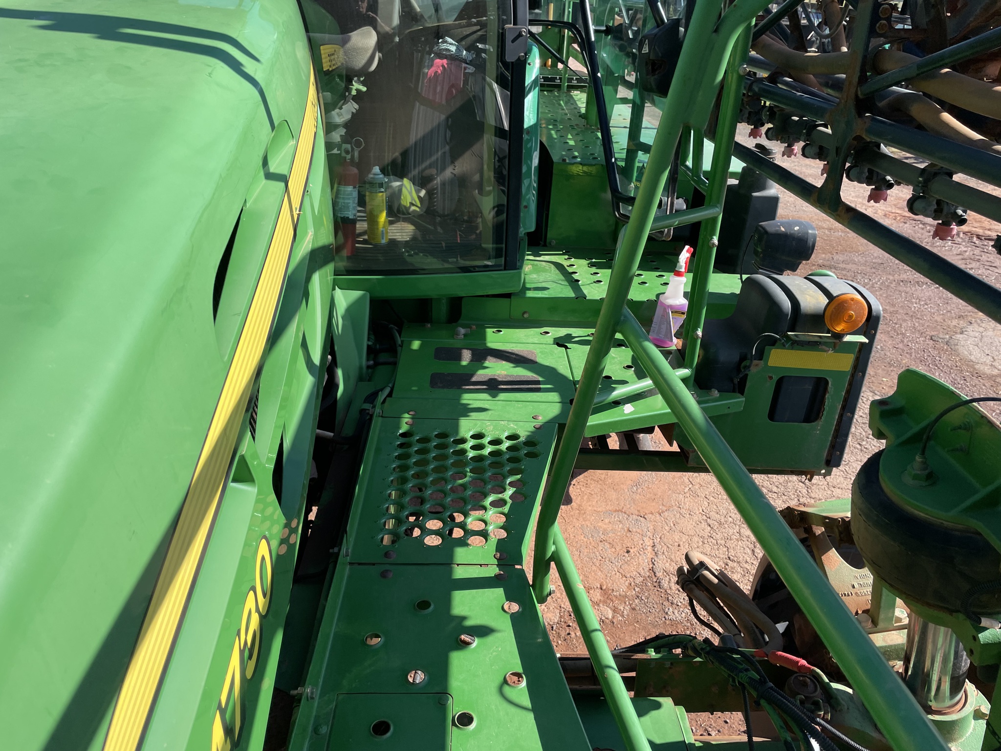 2011 John Deere 4730 Image 15