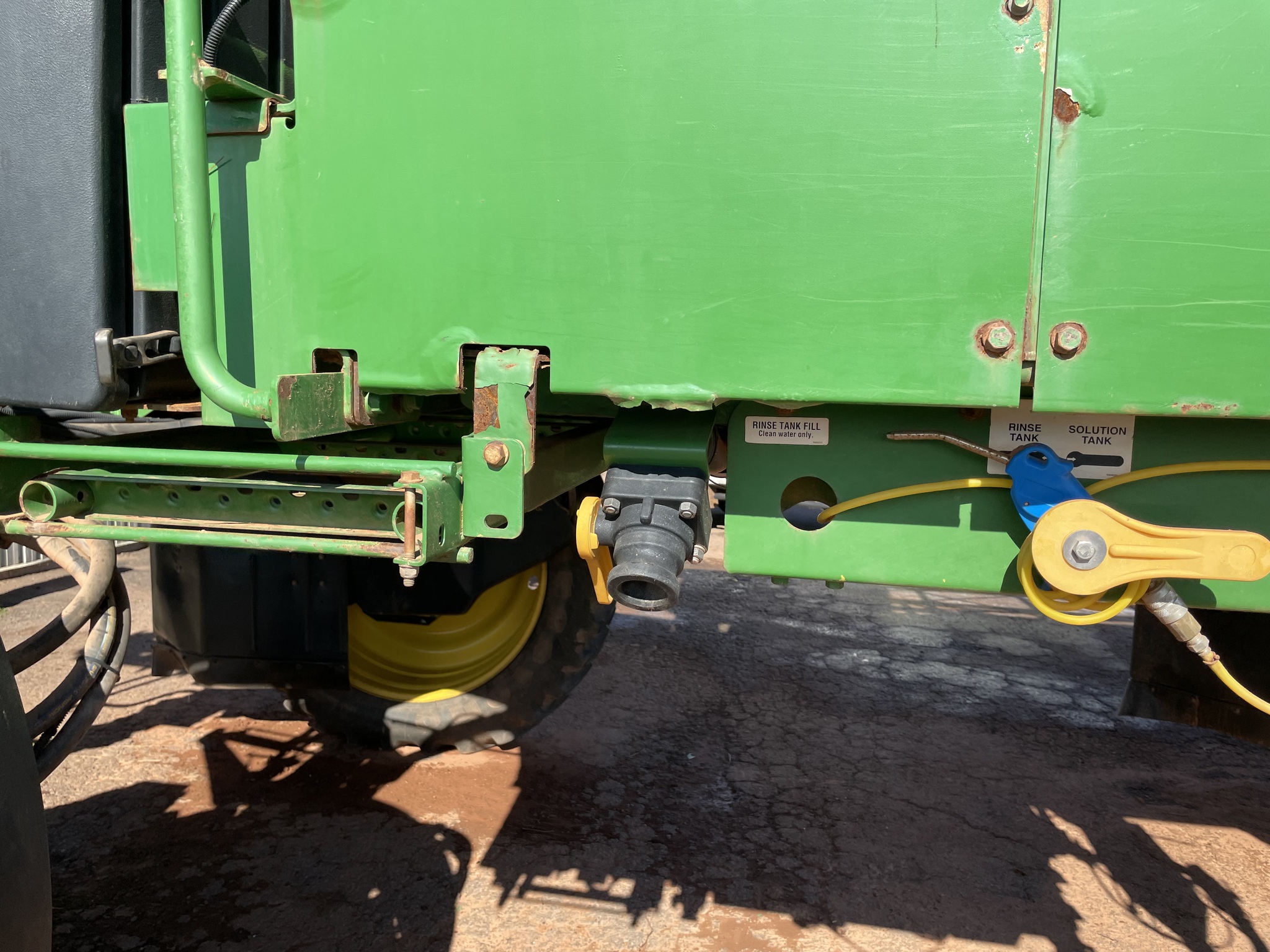 2011 John Deere 4730 Image 10