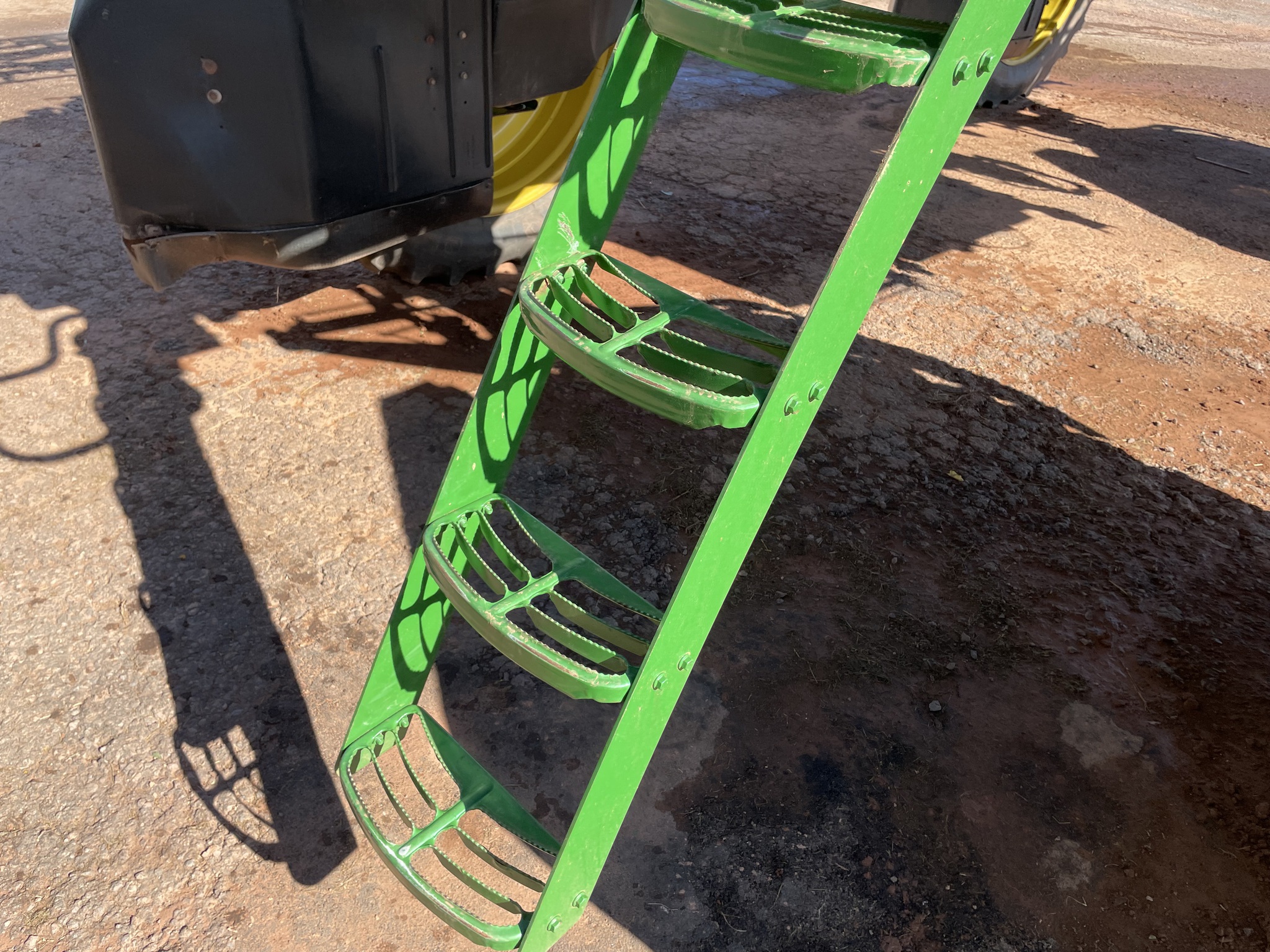 2011 John Deere 4730 Image 12