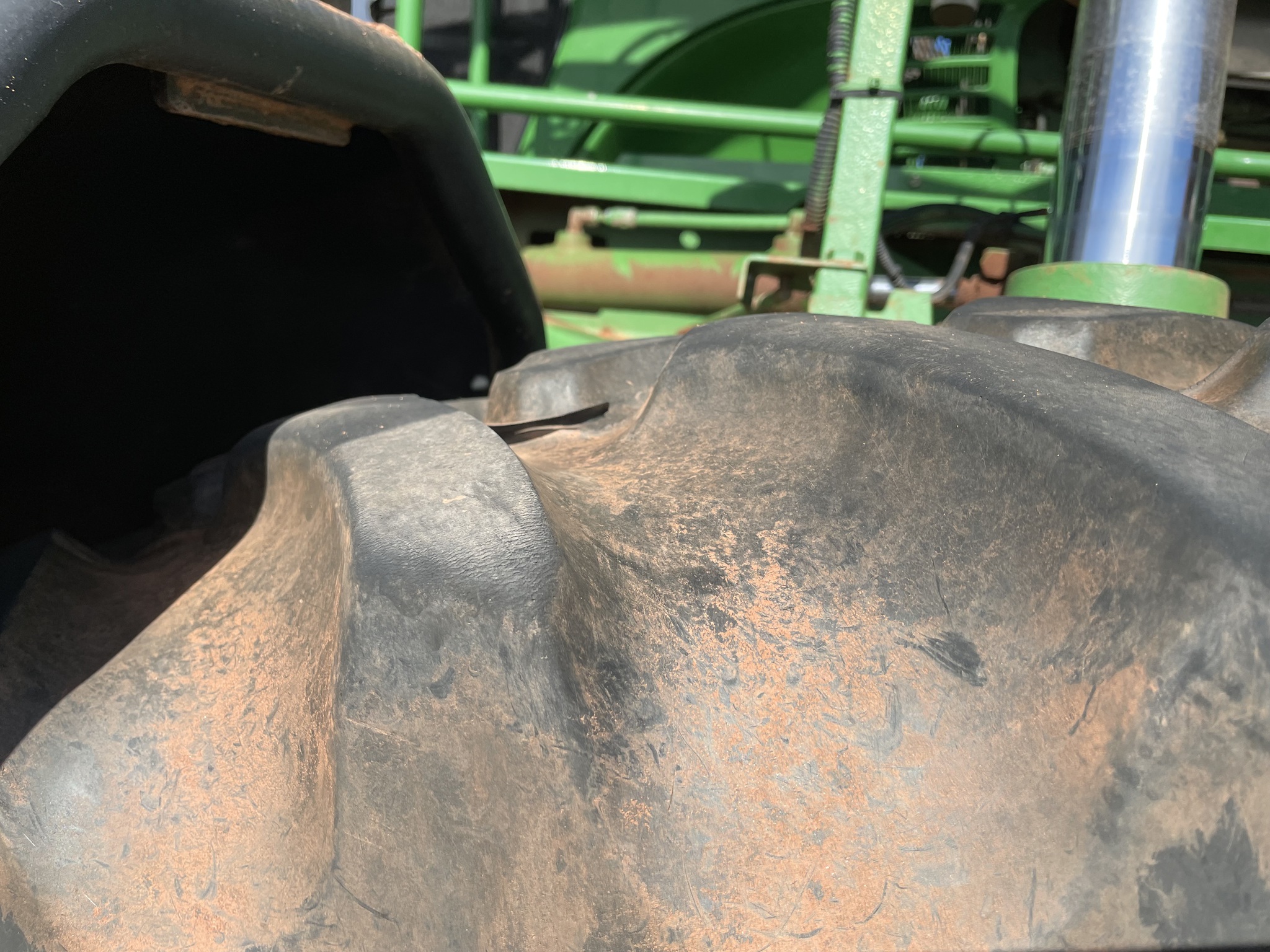 2011 John Deere 4730 Image 36