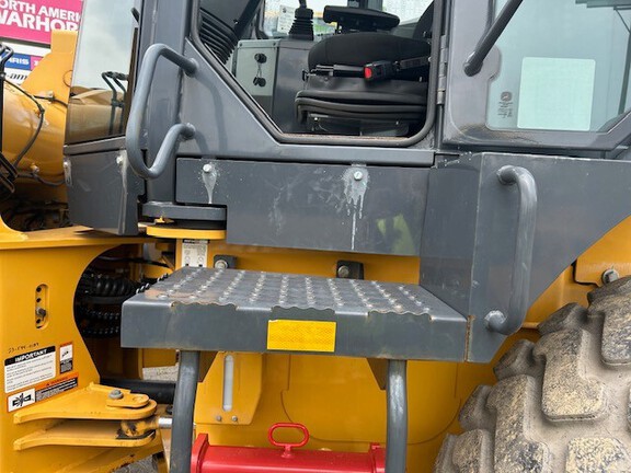2023 John Deere 544 G